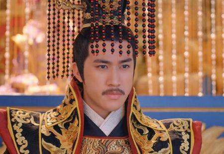 武则天把皇权交给了谁（武则天怎么当的皇上）