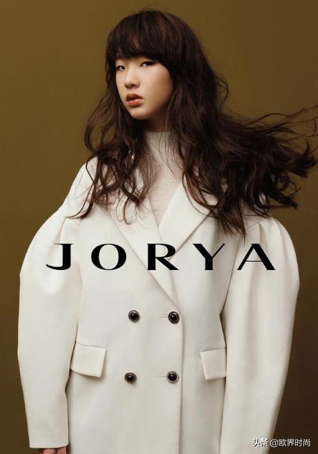 卡洛琳女装是几线品牌标识（卡洛琳女装什么档次）