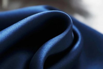 ​桑蚕丝双绉是什么意思(双绉是最低端的桑蚕丝么)