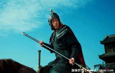 ​三英战吕布谁赢了，小说中这一点描写可以看出是刘关张赢了