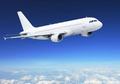 ​坐飞机不能带的东西有哪些，许多日常用品都不能带上飞机