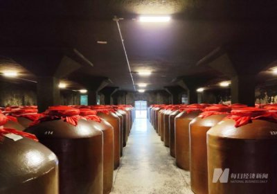 ​中黔酒业集团每年生产量多少(九黔中酒业(集团))