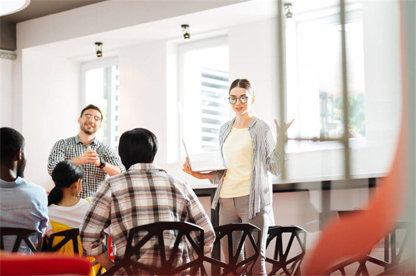 五彩线可以长期戴吗（五彩线可以长期戴吗）_260564