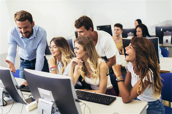 五彩线可以长期戴吗（五彩线可以长期戴吗）_260235