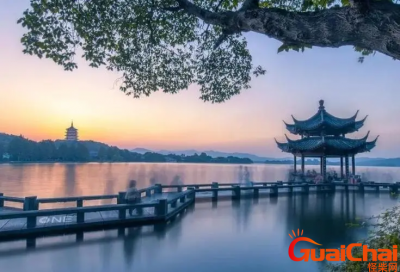 ​旖旎如何读？旖旎的读音是什么？旖旎的意思?