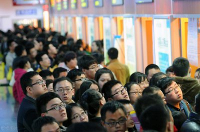 ​一场活动轻松过万，“充场”兼职有哪些骗局？揭秘背后商业套路