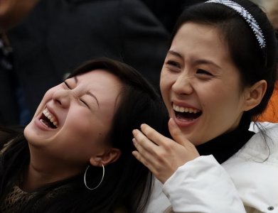 ​怎么哄自己女朋友开心？