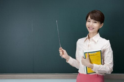 ​教资面试是否顺利通过，从考官脸上可以看出，三个表情基本稳了