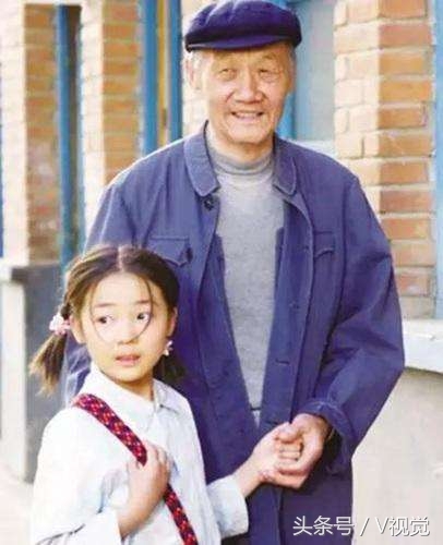 齐如意，《暖春》中饰演小花，《樱桃》中演红红，悲情女孩长大了