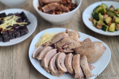 ​盐水鸭怎么吃最好吃（想吃鸭肉了？大叔教你盐水鸭，香滑鲜嫩，简单易学，幸福