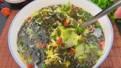 ​正宗紫菜蛋花汤的做法 这才是紫菜蛋花汤最正宗的做法，掌握这2点，一看就会