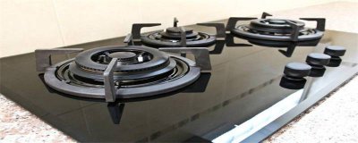 ​燃气灶有电有气打不着火原因和处理方法 煤气灶有电打不着火怎么回事