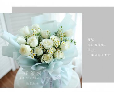 ​白玫瑰适用场合 白玫瑰的花语是什么 白玫瑰送什么人合适