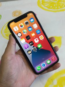 ​苹果手机卡了屏幕不动怎么办（苹果手机卡了怎么办关机关不了怎么办）