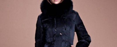 ​羽绒服里黑色羽绒是怎么回事 红色羽绒服领子很容易变黑