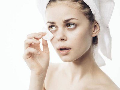 ​如何治疗毛孔粗大的简单方法 如何根治毛孔粗大的方法