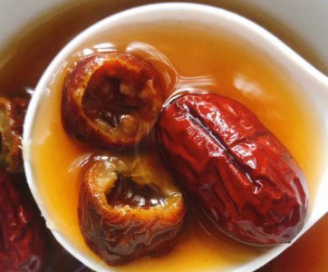 ​月经迟迟未来，怎么办？自制简单催经汤，让你更漂亮