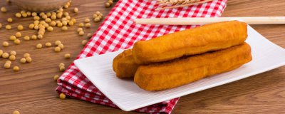 ​一个根油条的热量是多少大卡 一个根油条的热量是多少卡