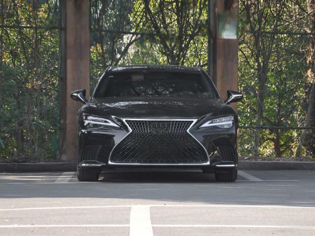 雷克萨斯LS国VI落地价多少？雷克萨斯LS裸车价-