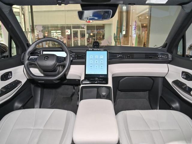 蔚来ES8纯电动落地要多少钱？蔚来ES8官方价-