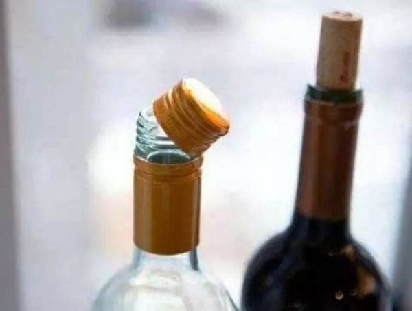 螺旋盖的红酒怎么开