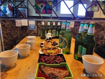 ​喝很多酒叫什么？喝很多酒叫什么谜语