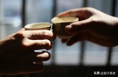 ​侠坛酒42 多少钱(古代酒多少钱一坛)