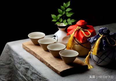 ​烧酒和白酒的区别（烧酒和白酒究竟是不是一回事）