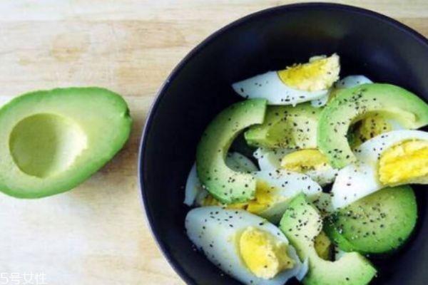 牛油果可以直接吃吗 这样吃更美味 牛油果可以直接吃吗 这样吃更美味