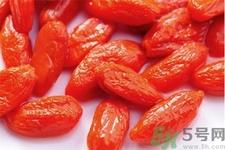 枸杞一天吃多少为宜？枸杞什么时候吃最好？