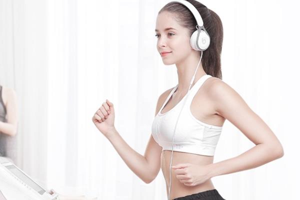 跑步机是否伤膝盖 不用担心这个问题