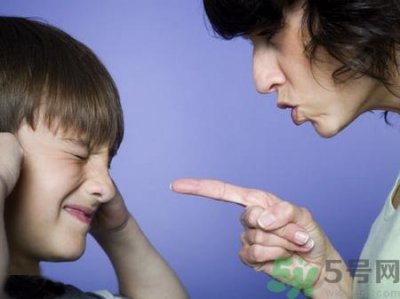 ​孩子犯错该不该打?孩子犯错怎样处理最好