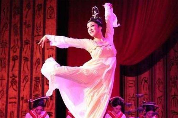 古典舞怎么跳出感觉 要培养舞感 古典舞怎么跳出感觉 要培养舞感