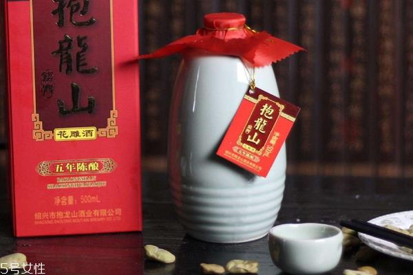 黄酒干型和半干型区别 黄酒干型半干型哪个好 黄酒干型和半干型区别 黄酒干型半干型哪个好