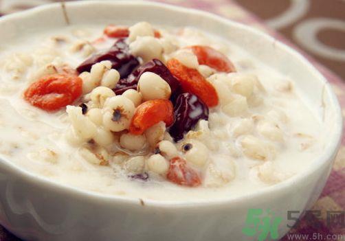 薏米可以和红枣一起煮吗?薏米能和红枣同吃吗? 薏米可以和红枣一起煮吗?薏米能和红枣同吃吗?