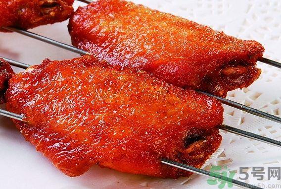 感冒可以吃鸡翅吗?感冒能吃鸡翅吗? 感冒可以吃鸡翅吗?感冒能吃鸡翅吗?