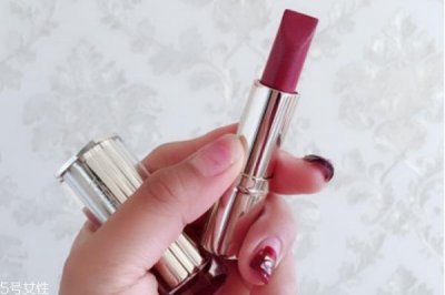 ​雅诗兰黛恋爱460很闪吗 雅诗兰黛love460素颜上嘴图