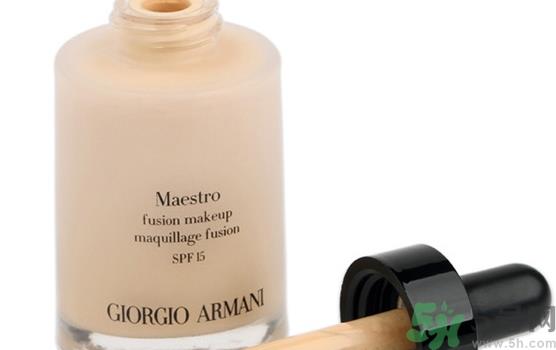 阿玛尼粉底液真假怎么辨别?阿玛尼粉底液真假鉴别图 阿玛尼粉底液真假怎么辨别?阿玛尼粉底液真假鉴别图