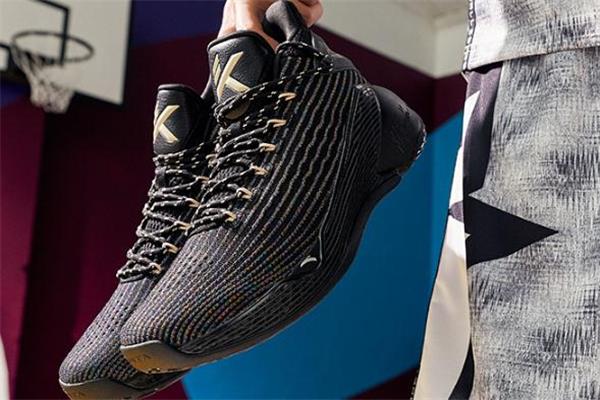 安踏kt4总决赛和kt4区别 kt4总决赛多少钱 安踏kt4总决赛和kt4区别 kt4总决赛多少钱