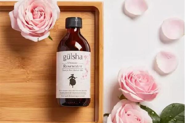 玫瑰精油用在脸上为什么刺痛 玫瑰精油为什么会火辣辣的 玫瑰精油用在脸上为什么刺痛 玫瑰精油为什么会火辣辣的