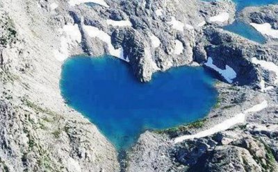 ​带她到这全球五大天然心型湖 给她一个浪漫惊喜吧