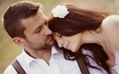 ​女人喜欢甜言蜜语还是实际行动？