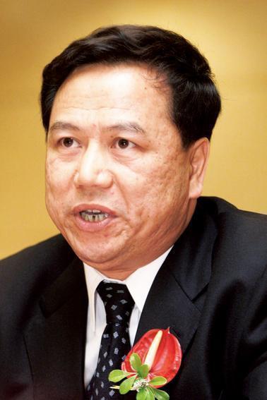 晴格格王艳儿子球球懂事了，气质高冷温柔体贴，妥妥的霸道小总裁