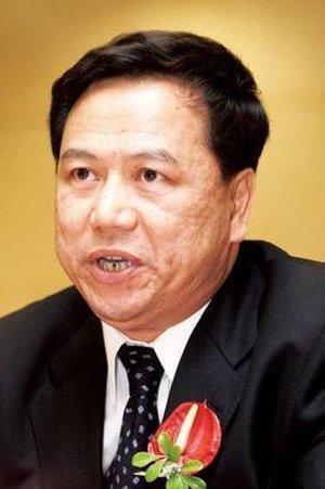 晴格格王艳胖脸发福，与继子王烁相差8岁，大12岁老公很疼她