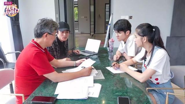 周末综艺看点｜|《做家务的男人》《各位游客请注意》开播