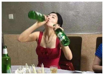 ​女子接吻咬断男友舌头，赔偿44万：过分的任性，像致命的刀