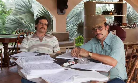 一毒枭兄弟被引渡后，交给大国21亿美元，他们子女从此不予追究