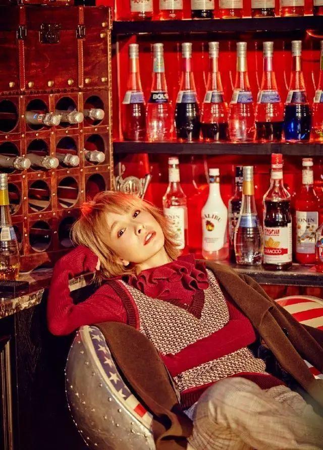 又是露背 又上男人装 吴昕现在的时尚感不输刘雯 杨幂啊