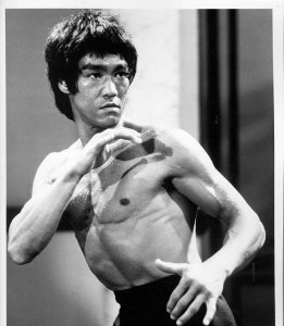 ​泰国白龙王揭秘李小龙之死：只是因为福报