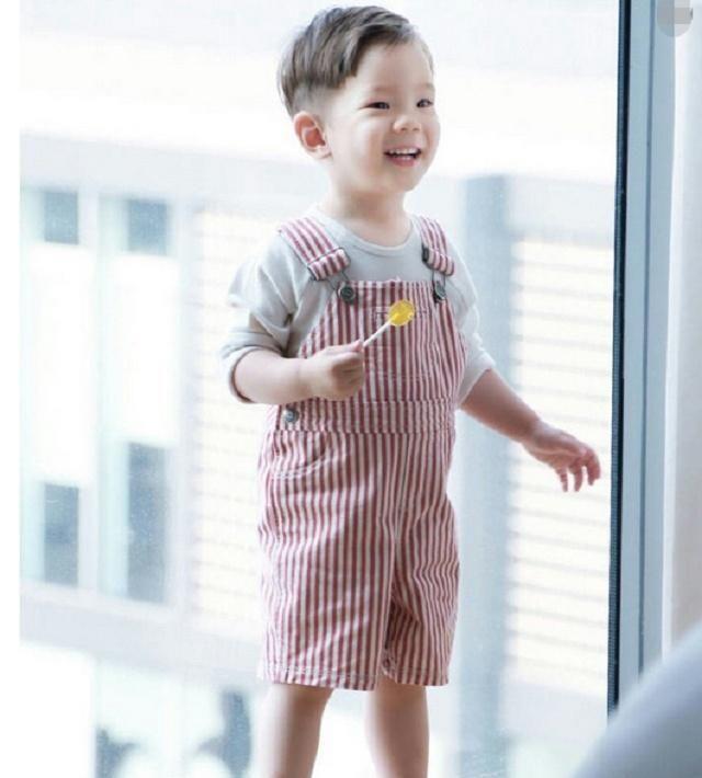 有一种“整容式”长大叫嗯哼,小时候“奶萌”